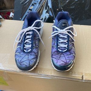 Air max plus blue size 10